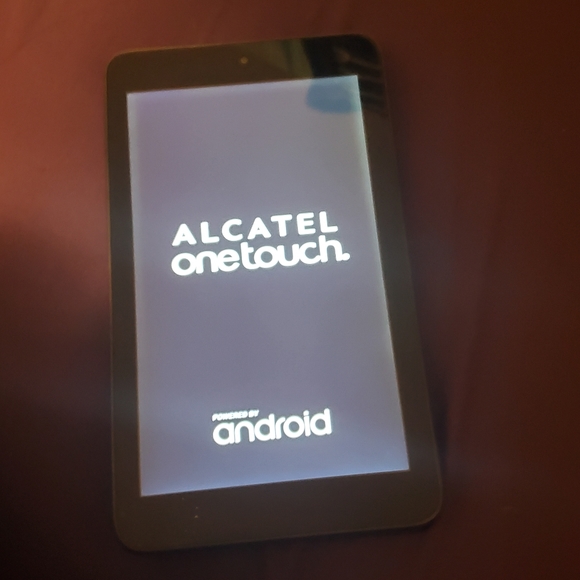 Alcatel OneTouch Pixi 7 9007T Wi-Fi Tablet - Picture 2 of 5